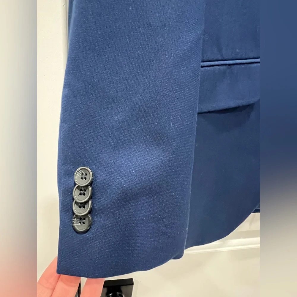Kenneth Cole Reaction Men's Blue Blazer size 36S & 29W.